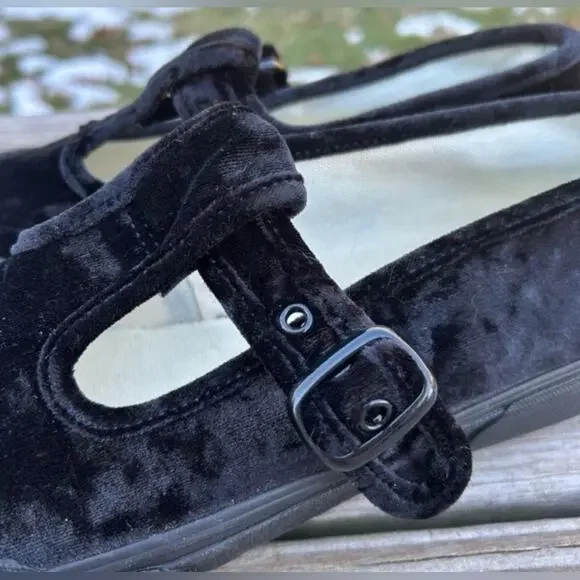 NEW VANS SOLID BLACK STYLE 93 CRUSHED VELVET MARY JANE SNEAKERS WITH BUCKLE 9.5 - Picture 7 of 13